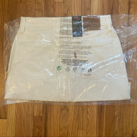 NWT High Rise Deconstructed Skirt in Pearly White - Picture 5 of 7